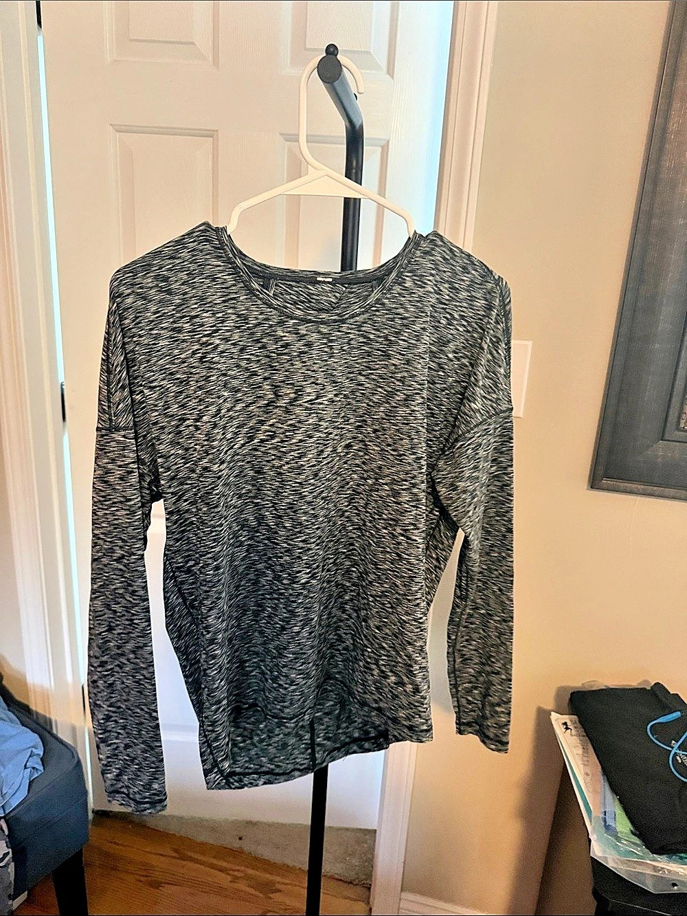 lululemon Long Sleeve Top in Black & White